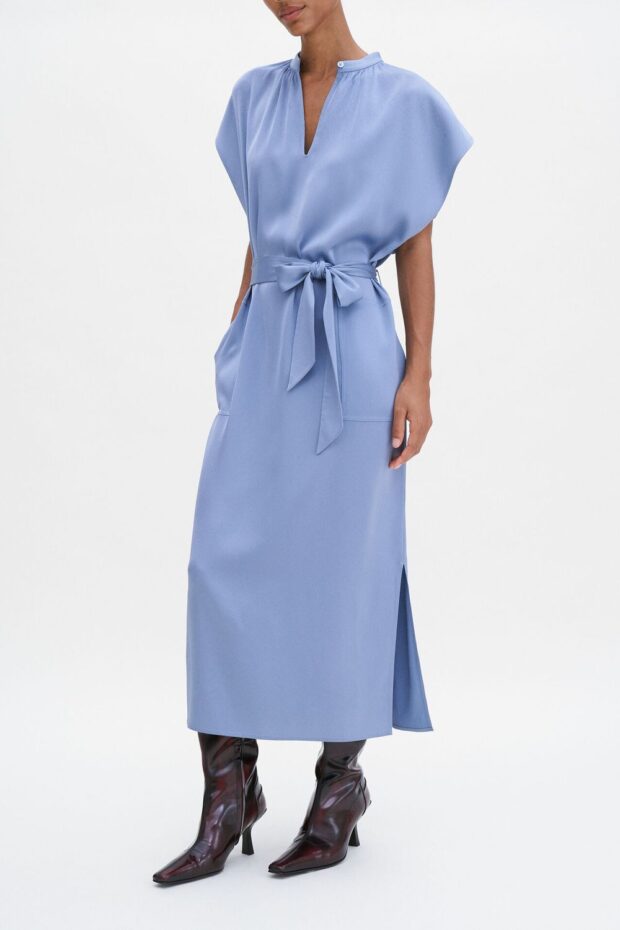 KLEID 31325 BELTED STAND COLLAR DRESS AIR