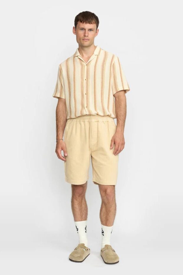 SHORT 4053 DARKOFFWHITE